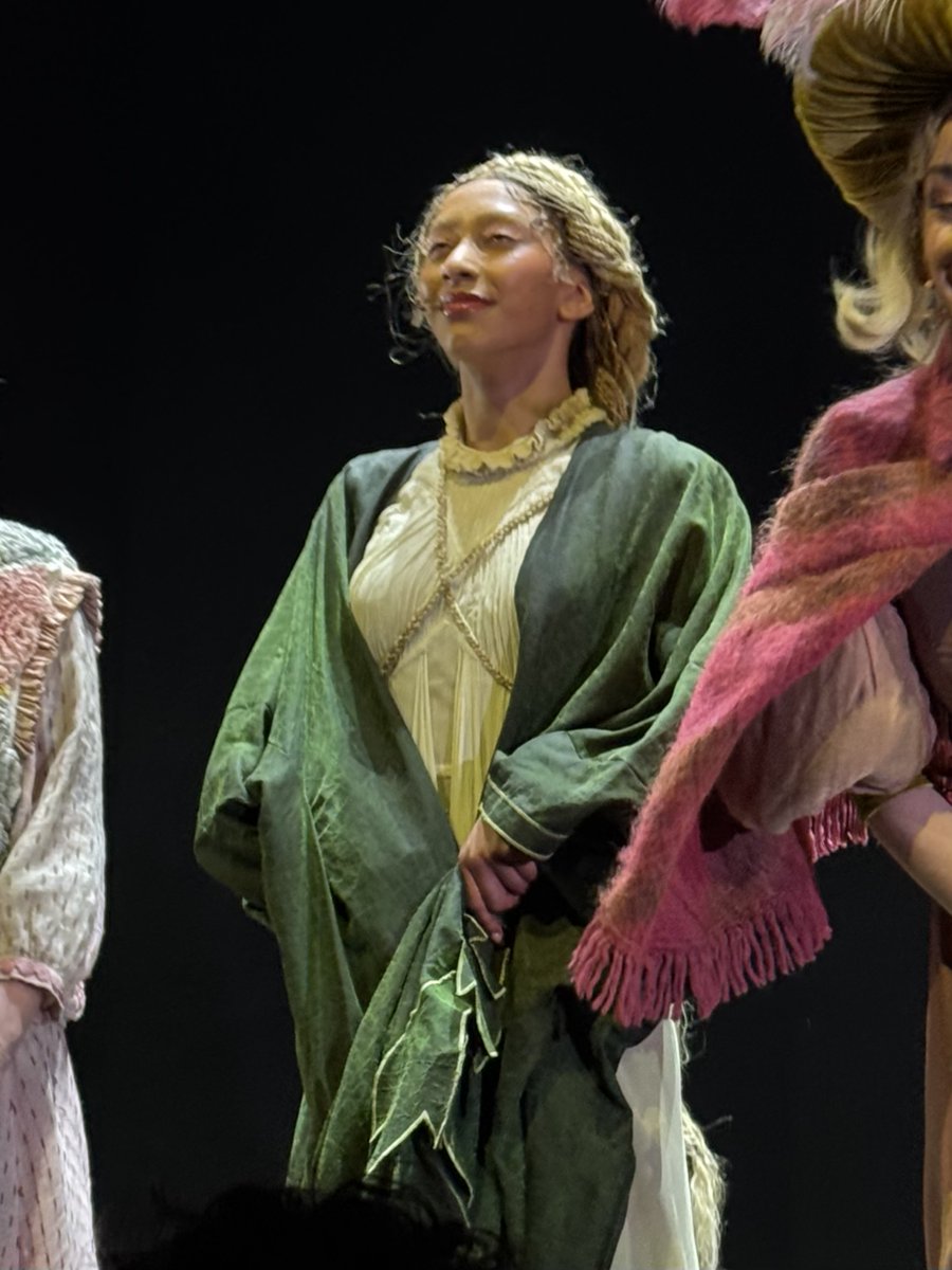 saturn tweet media