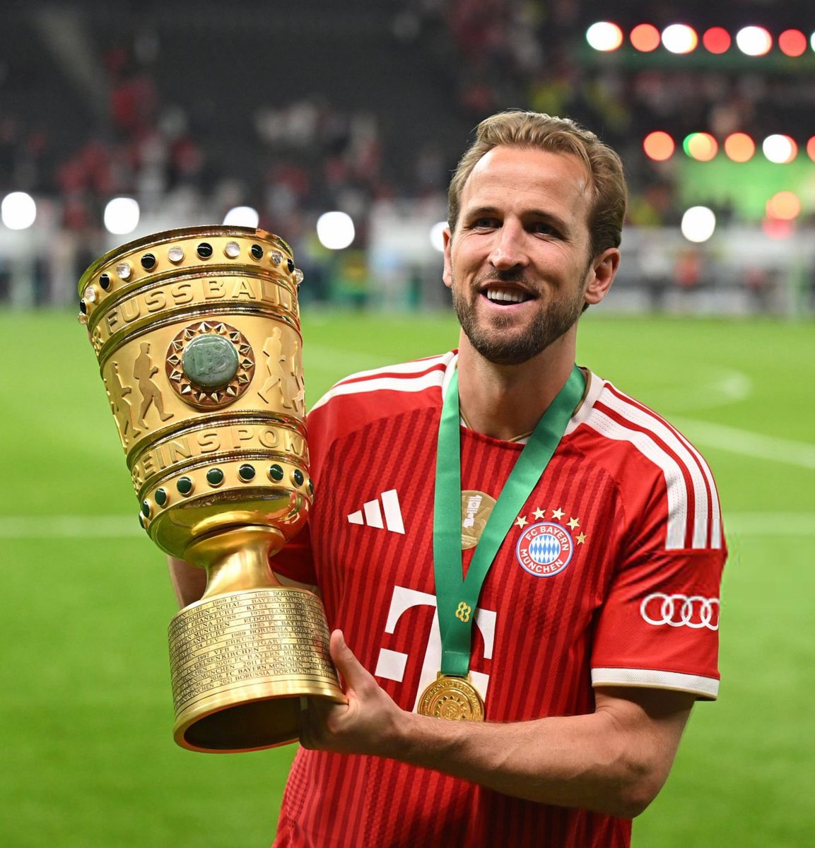 Bayern 🔴⚪️ tweet media