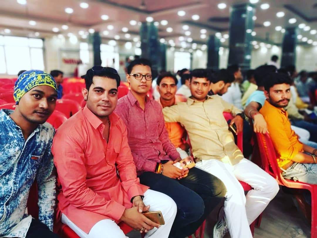 DeepuSanga's tweet photo. तब हम दोनों वक़्त चुरा कर लाते थे
अब मिलते हैं जब भी फ़ुर्सत होती है
#photo https://t.co/KWQvU10kGJ