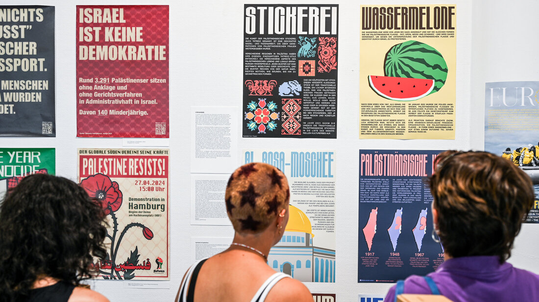 jungewelt's tweet photo. Das Gestalterkollektiv Rotes Atelier kehrt in die Maigalerie der Tageszeitung junge Welt zurück. Noch kann man sich mit seinen Werken für die Ausstellung im Juli und August bewerben.

https://t.co/cwVULhCl5s https://t.co/TE429qCrPN