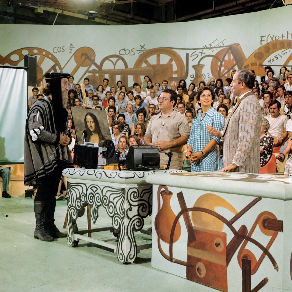 programa123's tweet photo. 🎭 Seguimos conmemorando los cincuenta años del estreno de la segunda etapa de «Un, dos, tres... responda otra vez» y lo hacemos en esta ocasión recordando a sus actores cómicos.

🔗 https://t.co/TE5yXMrFqO https://t.co/N9CxRPgrQY