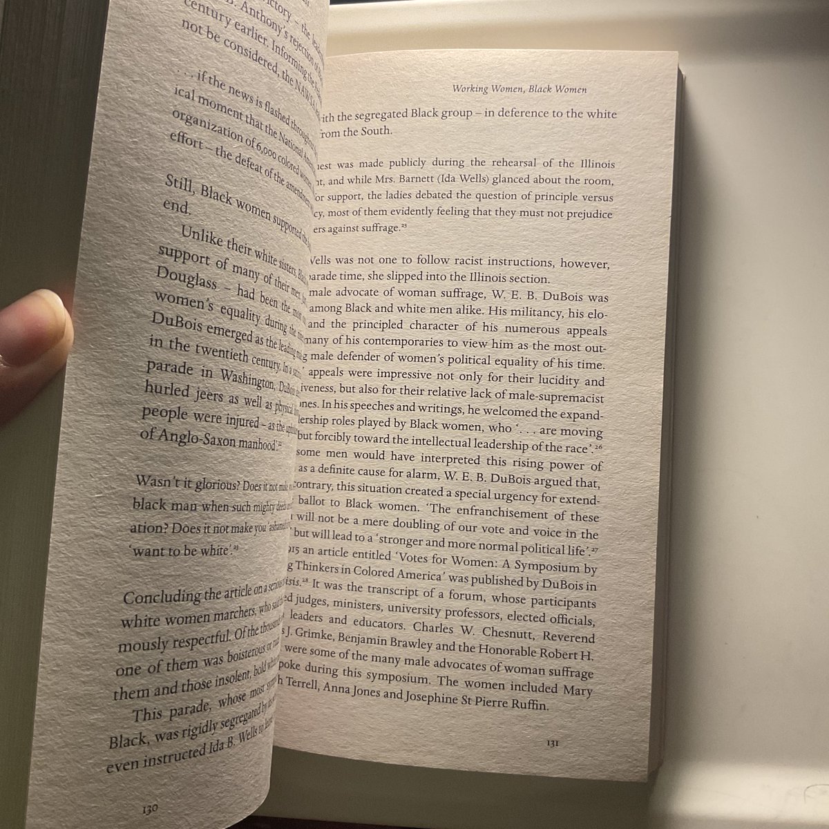 svetlaane's tweet photo. women race and class angela davis

masi bagus, gaada coretan, kondisi cover kaya di foto, beli di kinokuniya
200k https://t.co/rFiUOFkFdG