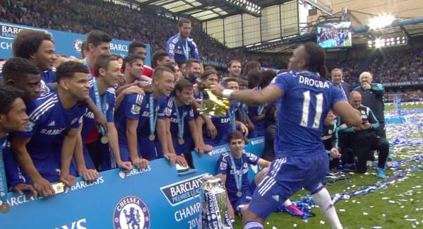 ChelseaChadder's tweet photo. On this day: 2015 - Didier Drogba played his last @ChelseaFC game. #CFC #Chelsea https://t.co/Hu9pOXSiZ1