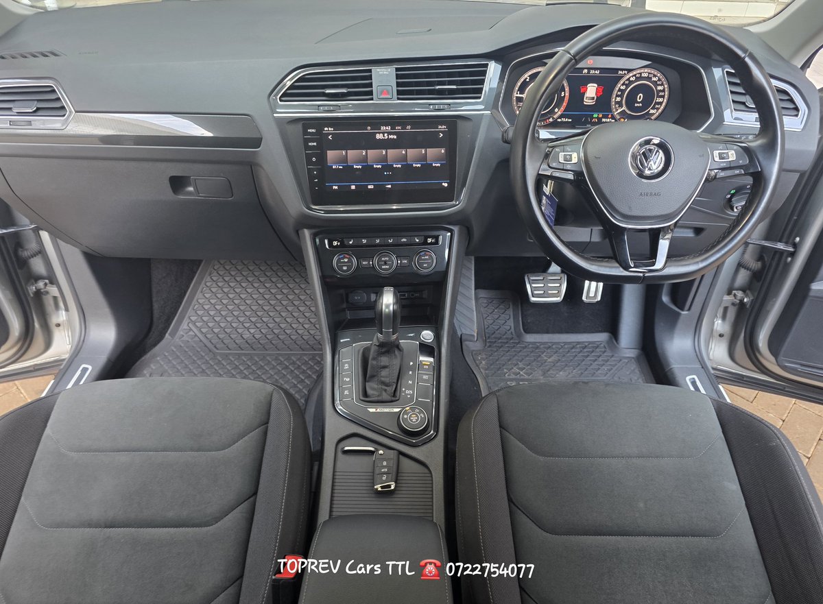 toprev_ke's tweet photo. ✨️KDY 2018 VW TIGUAN TDI 4MOTION 2000cc Diesel 💰3.55M ☎️0722754077 
📍K MALL-Kìambu Road, Thíndígua 
🏢Upper Parking Floor, Suite🅿️17
#VW #Tiguan #Silver #AWD #4Motion #Volkswagen #Cars #Most #Efficient #Cardealer #Nairobi #Cardealership #Delivery https://t.co/WfqgX7hVHI