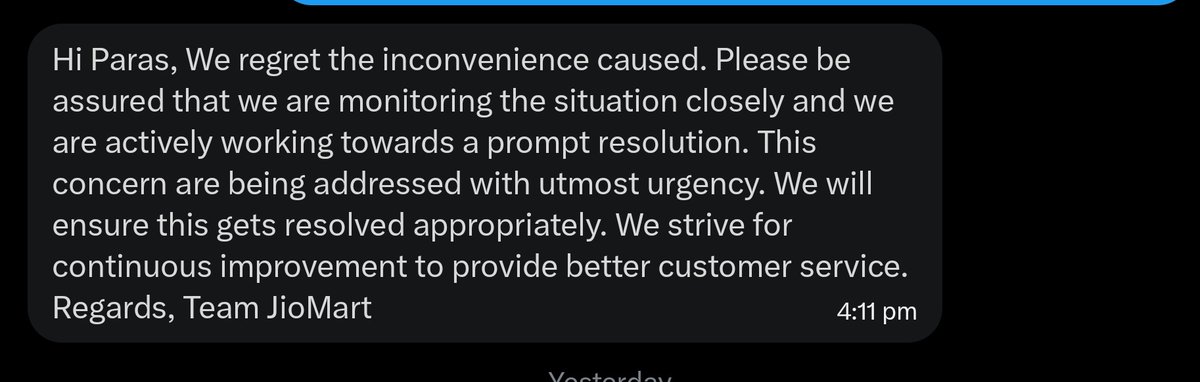 Paras_137's tweet photo. Apparently only requirement to get a job @JioMart_Support is to have the ability to copy &amp; paste. https://t.co/m4MRndR6fz