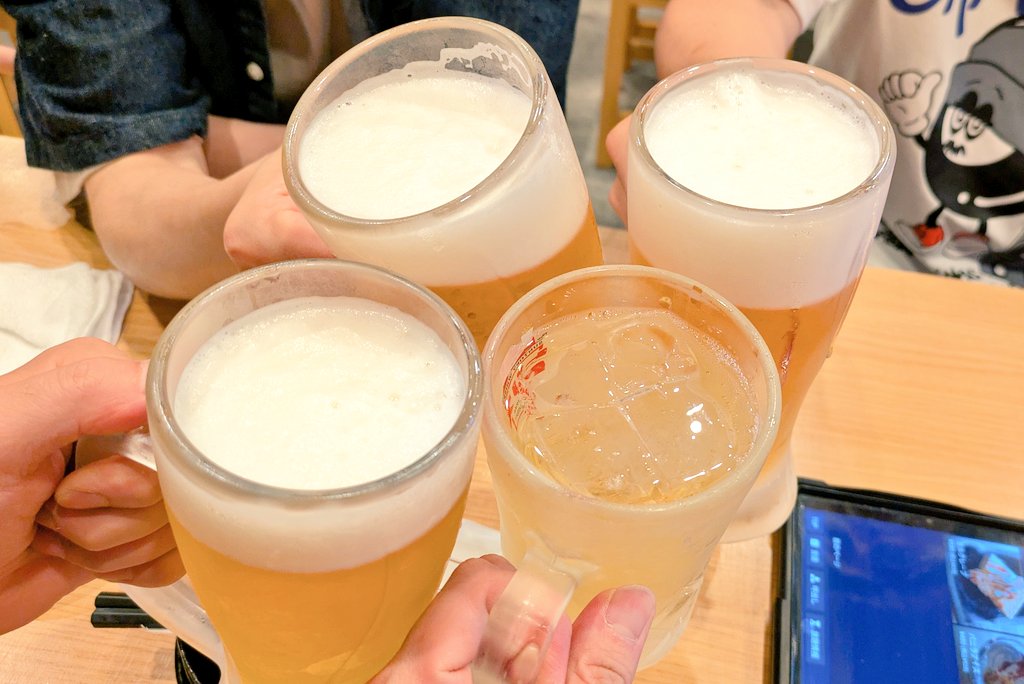 H_B_Kitsune's tweet photo. 今日は濃いメンツで音を出しました。
4人で合わせるのは11年半ぶり？
みんなガチでやってきたので来週ライブでも大丈夫そうなクオリティでビックリ😳
めっちゃ興奮した！ https://t.co/kbJFB2r57R