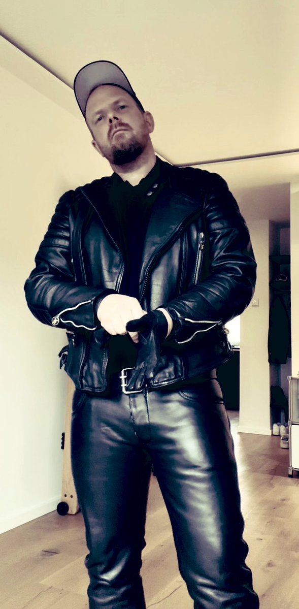 Leather Alpha Chris tweet media