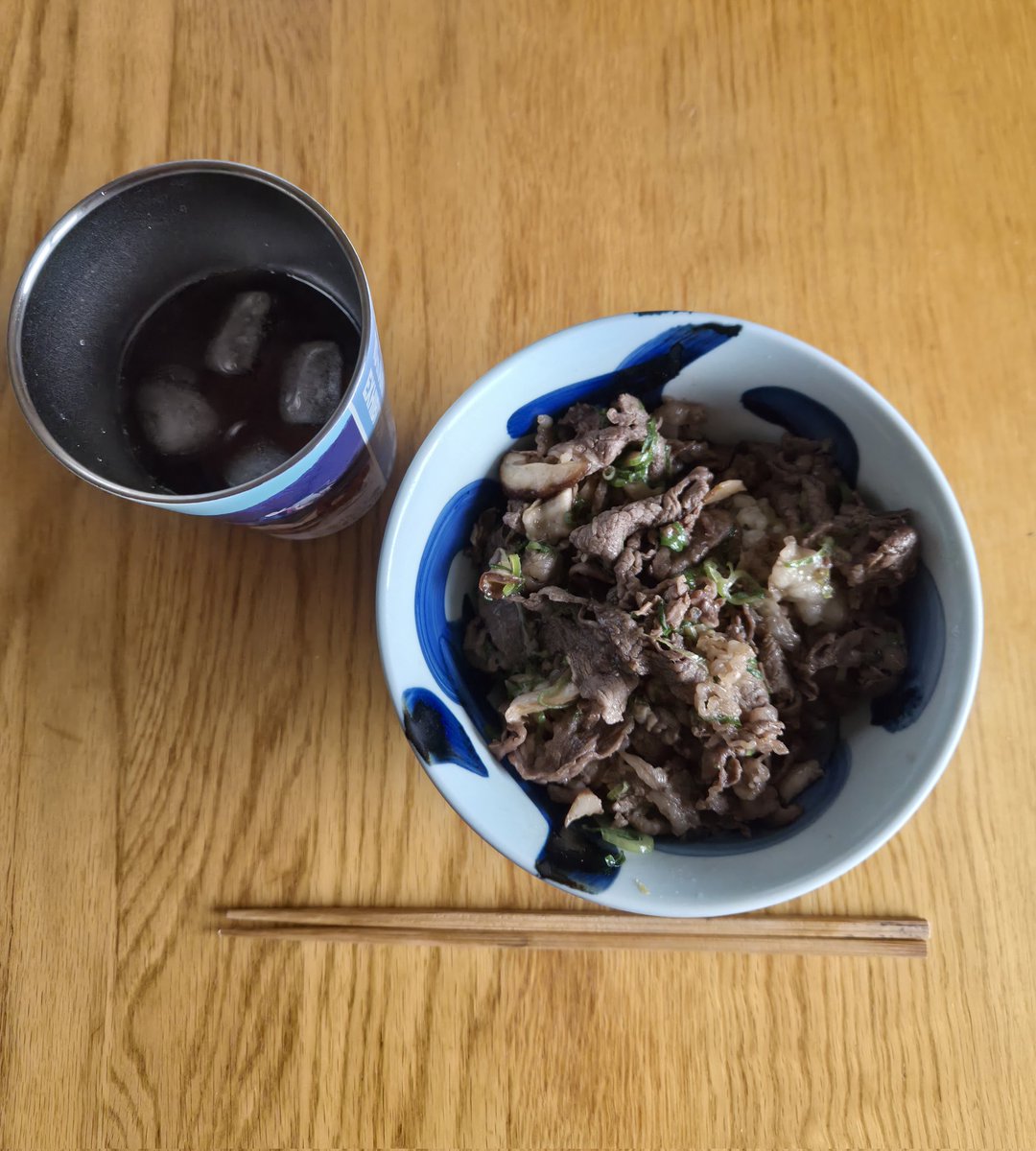 snif_044's tweet photo. 今日はねぎ塩ギウ丼🍚 https://t.co/P9PmduyUyE