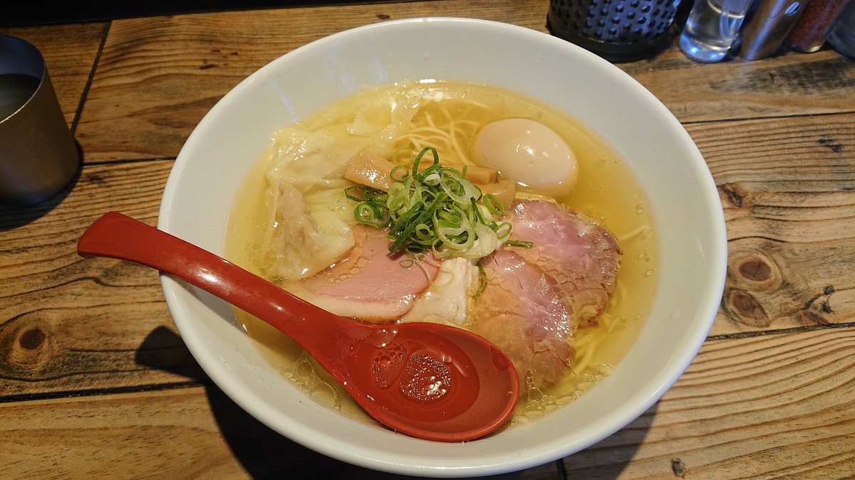 wanwanff14's tweet photo. うまかった！塩ラーメン！ https://t.co/bhbCwXjRru