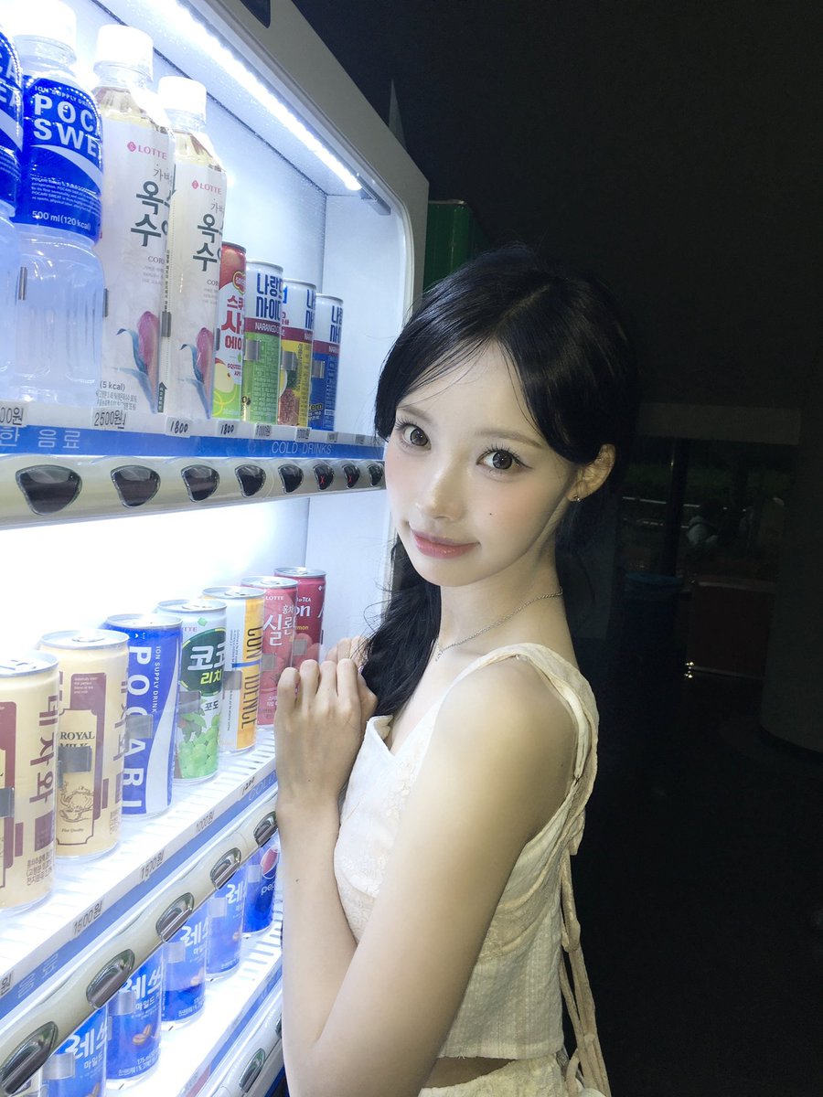 율탱이 tweet media