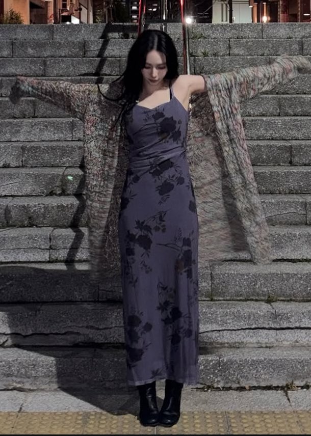 butterflyflyye's tweet photo. Untuk kesekian kalinya gue naksir dress karina lagi😭 https://t.co/Pgi5EEtQrS