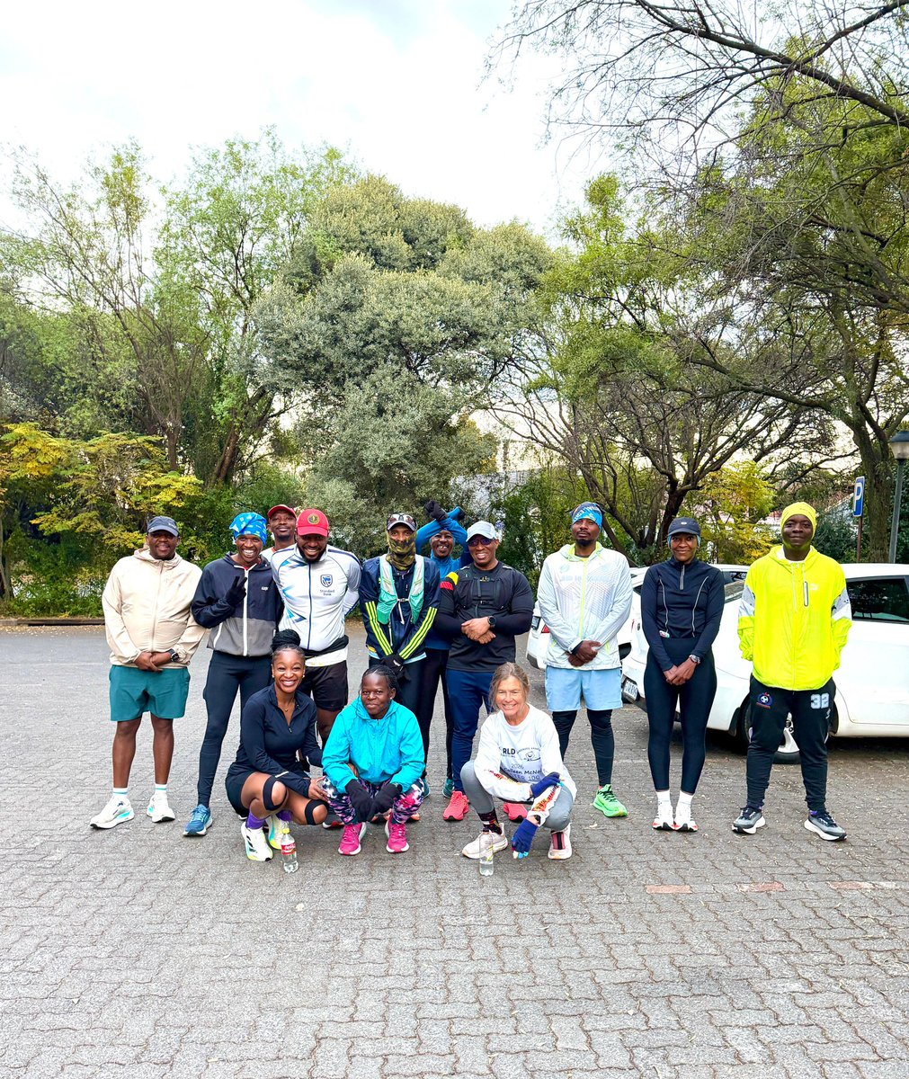 JHB_Harriers's tweet photo. Fitness Matters.... 🏃🏿‍♀️ 🏃‍♂️ 🏃🏿‍♀️ 🏃‍♂️ 
Sunday Easy Run ✅️ https://t.co/wGEoLzvfNz
