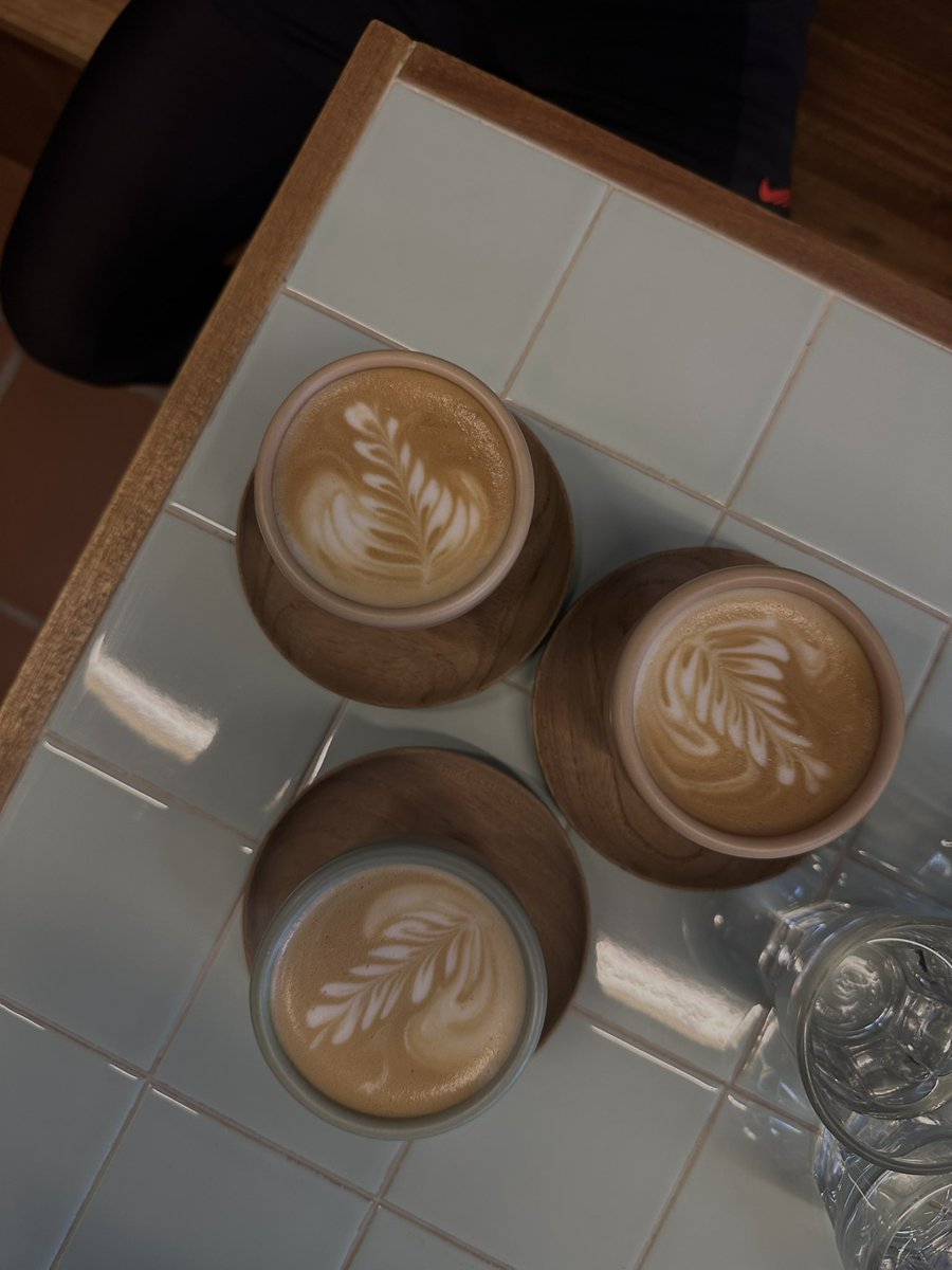 iwanqais's tweet photo. Weekend after run mesti cari kopi.

📍Slow Coffee Person, Penang https://t.co/gyLuJXUdl6