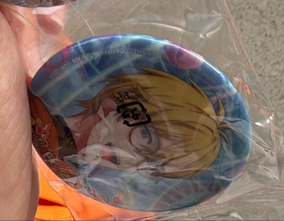 i7_monya's tweet photo. 【交換】 アイナナ EXPO カプ缶 メガネ 眼鏡 缶バッジ　ガシャポン

譲：ナギ
求：三月

現在EXPO休憩エリ��出入り口付近で手渡し
検索からもお声掛けください https://t.co/RRUkbSbP0R