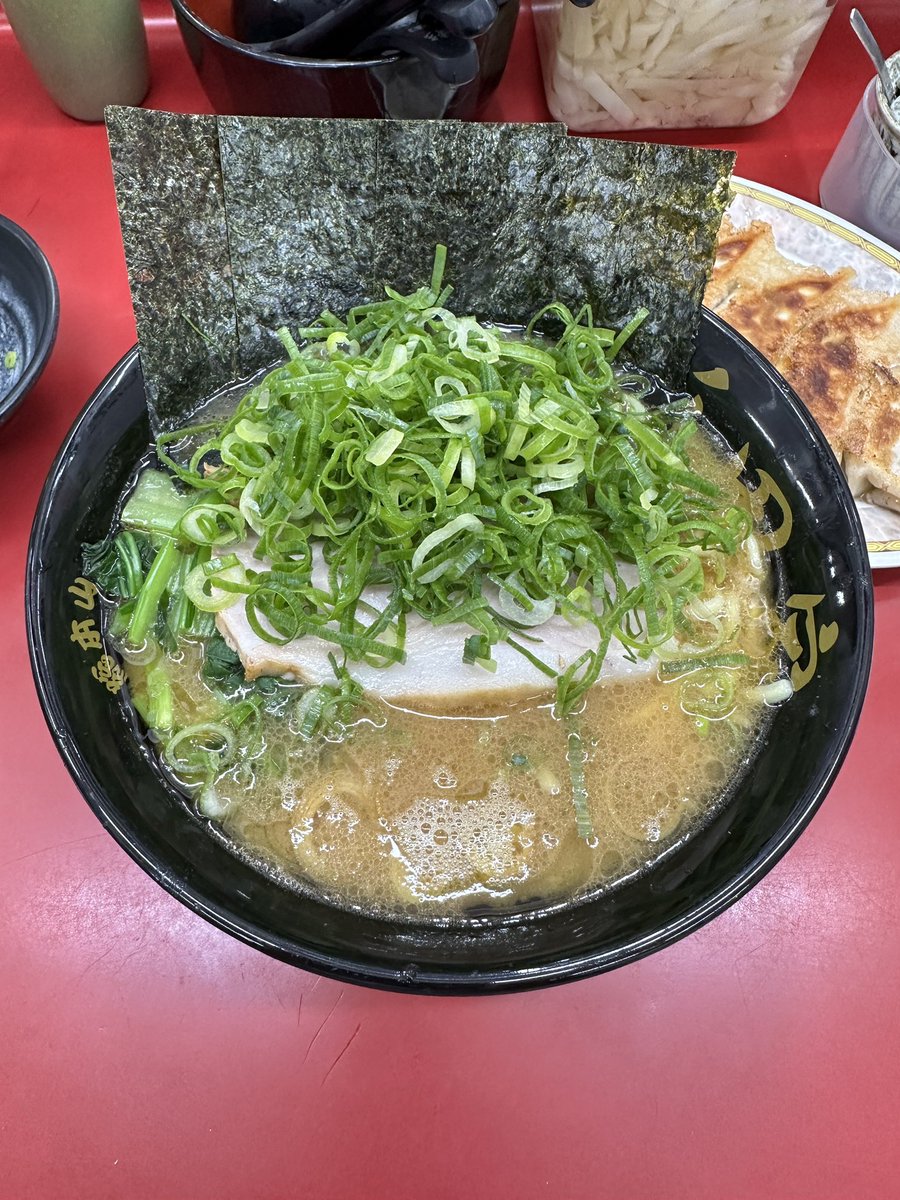 0878maron's tweet photo. 最近のラインナップ1🍜🍜🍜🍜

①②豚骨ラーメン 開王

③ラーメン杉田家 千葉祐光店

④横浜家系らーめん ぼうそう家 https://t.co/73p9KxdA0L