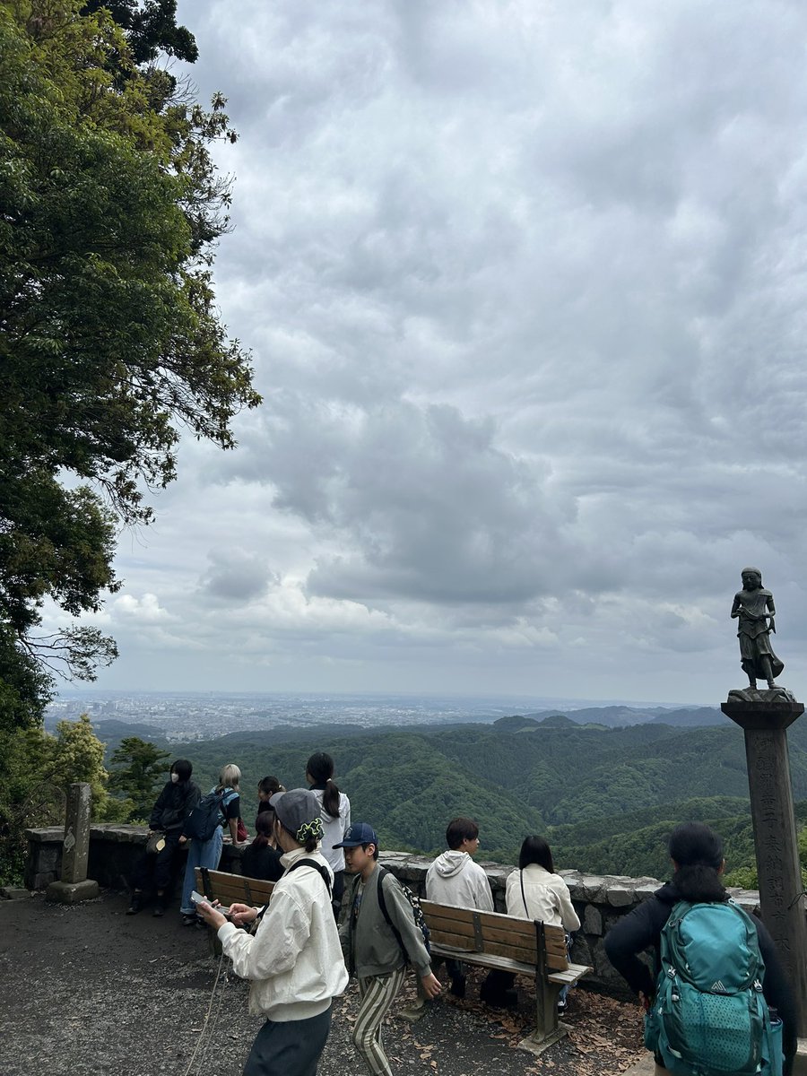 haruca9704's tweet photo. 山のぼり〜⛰️
からのビール最高でした♡ https://t.co/DOqN78g0KZ