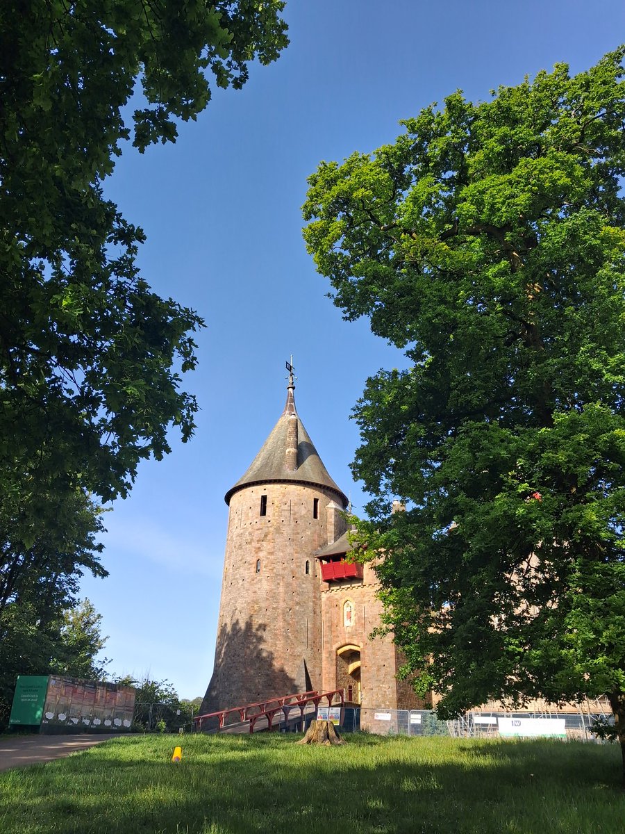 alanbretos's tweet photo. Hailey Park to Castell Coch walk 🚶‍♂️ no.407 completed https://t.co/0XZtGohFLQ