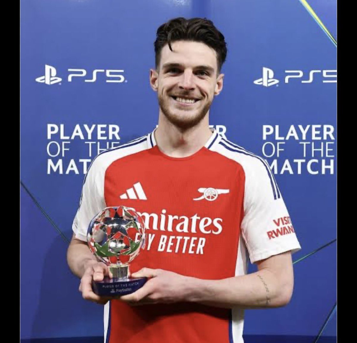 Molly_AFC's tweet photo. 🚨 BREAKING: Thierry Henry criticizes the Premier League’s Player of the Season choice after Arsenal F.C. lifted the title:

🗣️“Everyone, what an incredible campaign for Arsenal Football Club. Following a 22-year wait, we’re champions of England again.” 

🗣️ But I need to be honest about the Player of the Season call. Declan Rice was elite all season, the foundation, the captain, the driving force of our championship-winning squad.  

🗣️ His composure, his leadership, his reliability in key matches helped bring this trophy home. 

🗣️ To pass over that in favor of Bruno Fernandes, however impressive his stats were for Manchester United F.C., feels like a snub to what it means to be the standout in a title-winning team.” 

🗣️ It’s a team sport. When your side claims the league, the standout player from that group should get the nod. 

🗣️ This call doesn’t just overlook Declan — it diminishes the value of winning the league itself.  

🗣️ Arsenal earned that recognition, and Declan Rice earned that award.” ❤️🏆