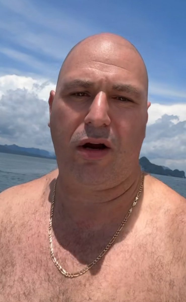 M3rlinCrypto's tweet photo. @Coachkcrypto Yeah hit Gym fee fee foo fum https://t.co/rH9QPgGZom
