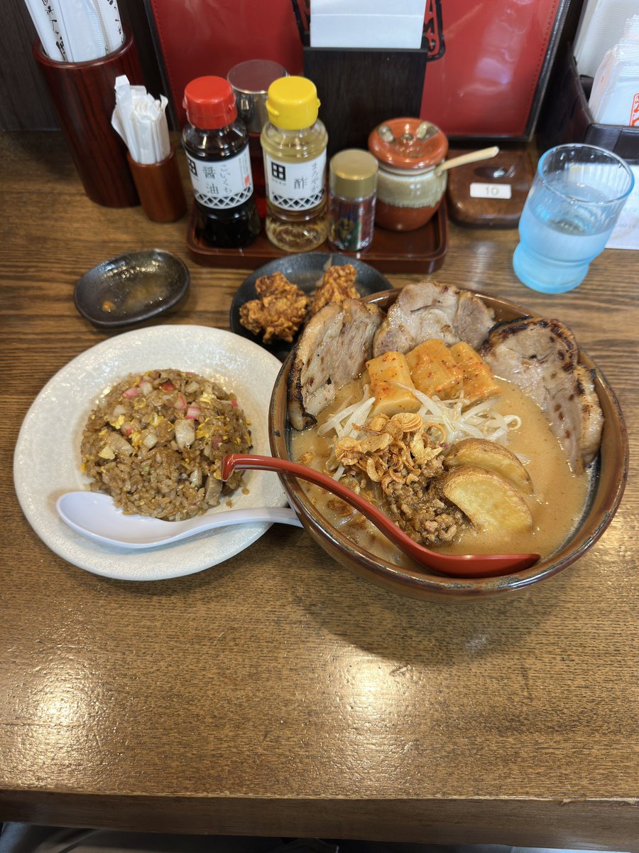 0878maron's tweet photo. 最近のラインナップ3🍜🍜🍜🍜

⑨ちばから 市原本店

⑩蔵出し味噌 麺場 田所商店 市原店

⑪ のスた 本店

⑫絆ラーメン

美味しく12杯いただきました😋 https://t.co/MlxgQ8M1ex