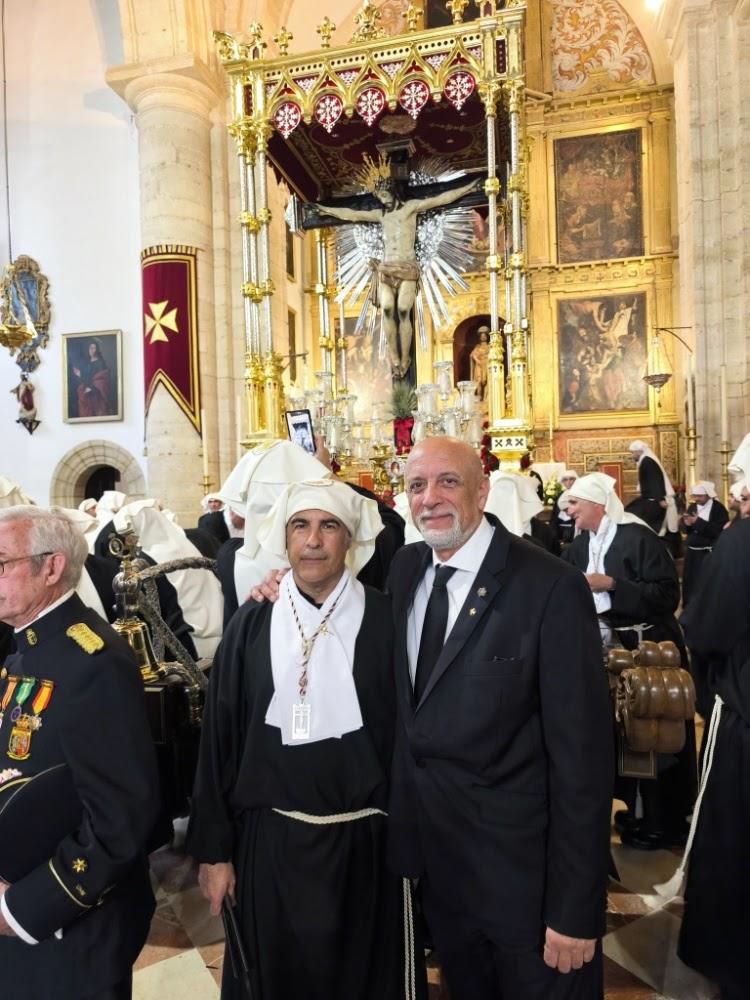 CACOGS's tweet photo. 🙏 Hemos acompañado al Señor de la Salud y de las Aguas y Ánimas en su solemne salida procesional en Antequera, reafirmando el histórico vínculo con esta arraigada tradición
📰 Más información:
https://t.co/xqTiy7JpP3
#GraduadosSociales #ConsejoAndaluz #Antequera #SeñorDeLaSalud https://t.co/kvDv710mhd