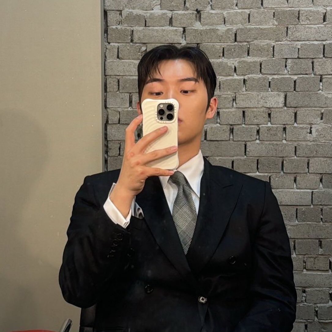 minumsoju's tweet photo. https://t.co/VT4IIcM5ol