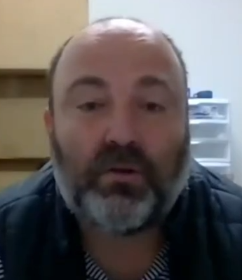 nikthealbanian's tweet photo. Listening to morons like this talk about androgenic alopecia and actually believing what he says, is like choosing a barber who has the shittiest hairstyle you've ever seen https://t.co/HsZxNlCRD7
