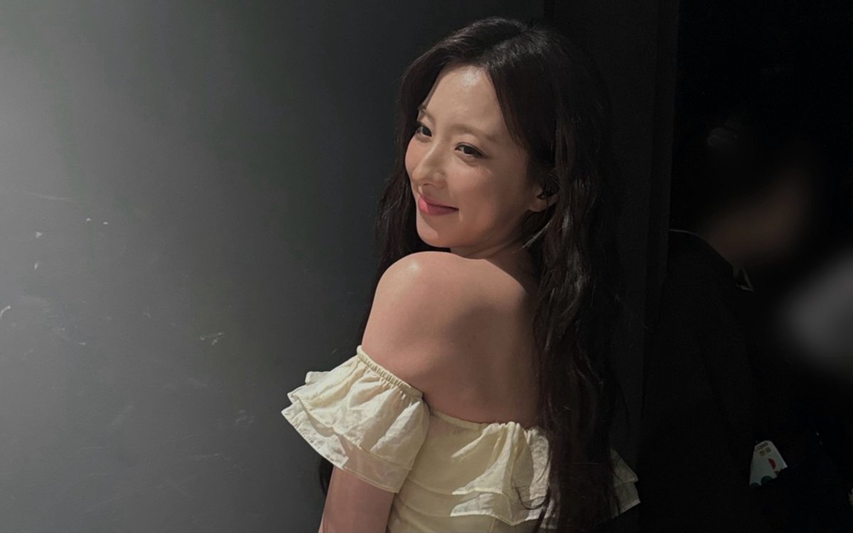 슈 tweet media