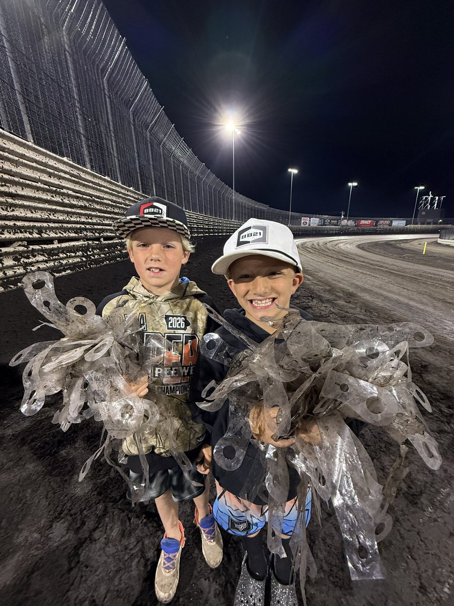 DavidGravel's tweet photo. How many tear offs do you think these kiddos found tonight LOL? Pretty impressive if you ask me! ππΌ #DG2 #Used #TearOff https://t.co/T7t5KJ7FBj