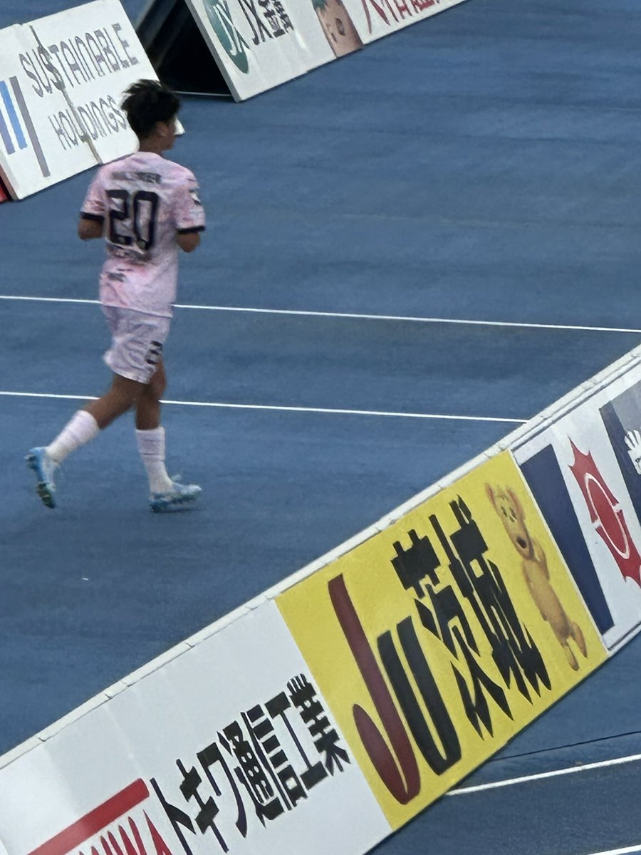 yyysya's tweet photo. 私が20ユニを選んでるんじゃないのよ
20ユニがわたしを呼ぶのよ
（まだ決めたわけではありません） https://t.co/v1ulLJPp9E