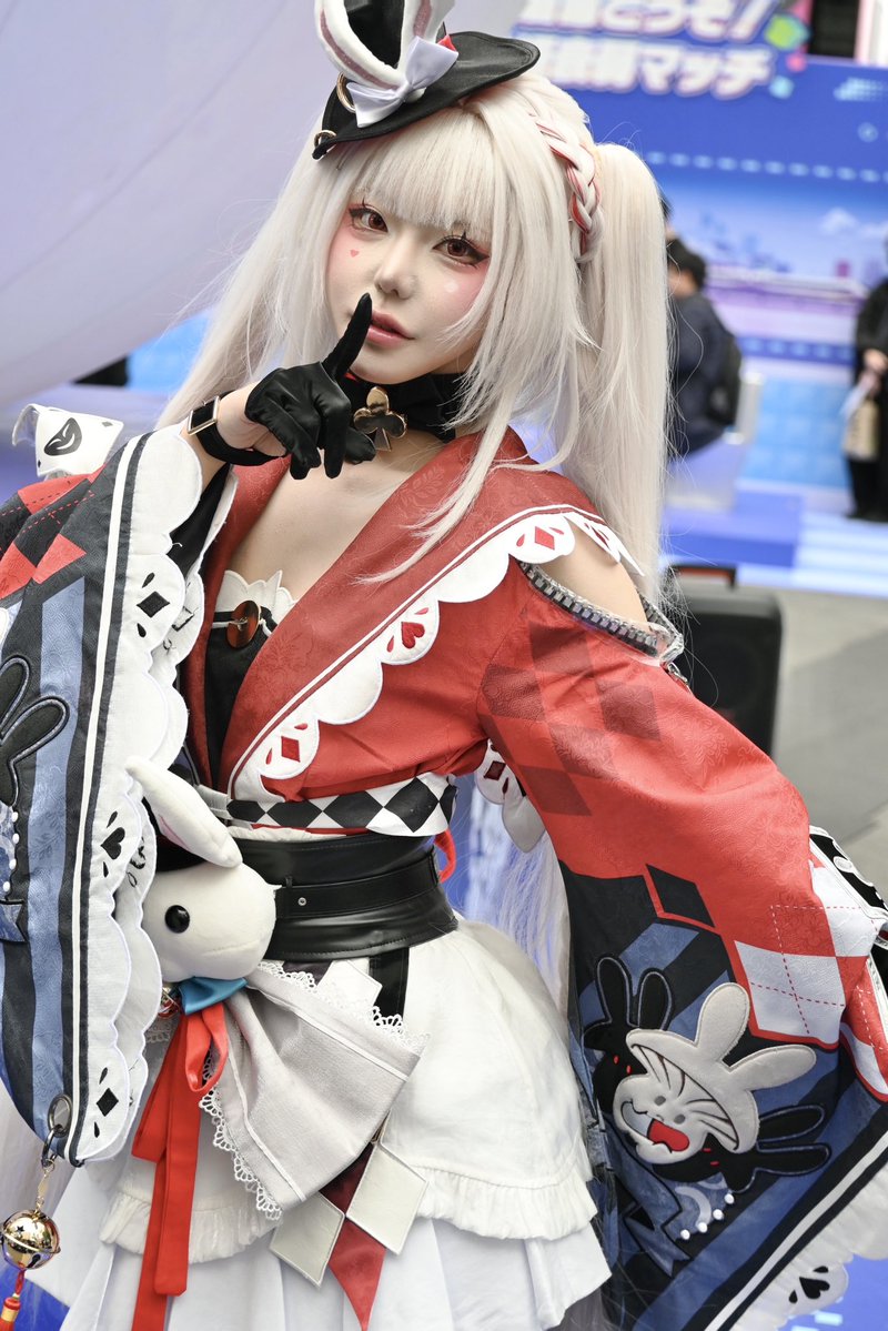 ピーポ tweet media