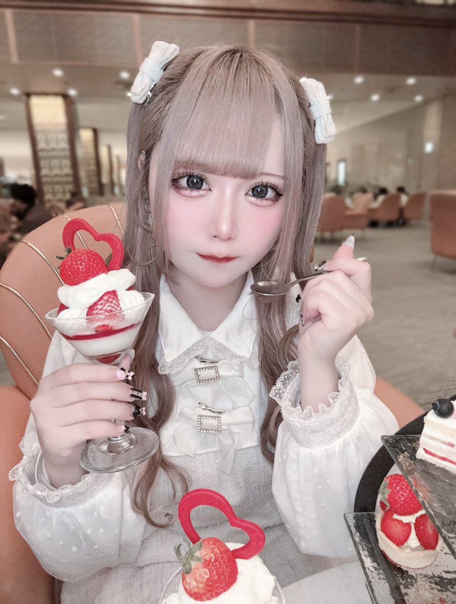 ∩❛ڡ❛∩)🍓🤍