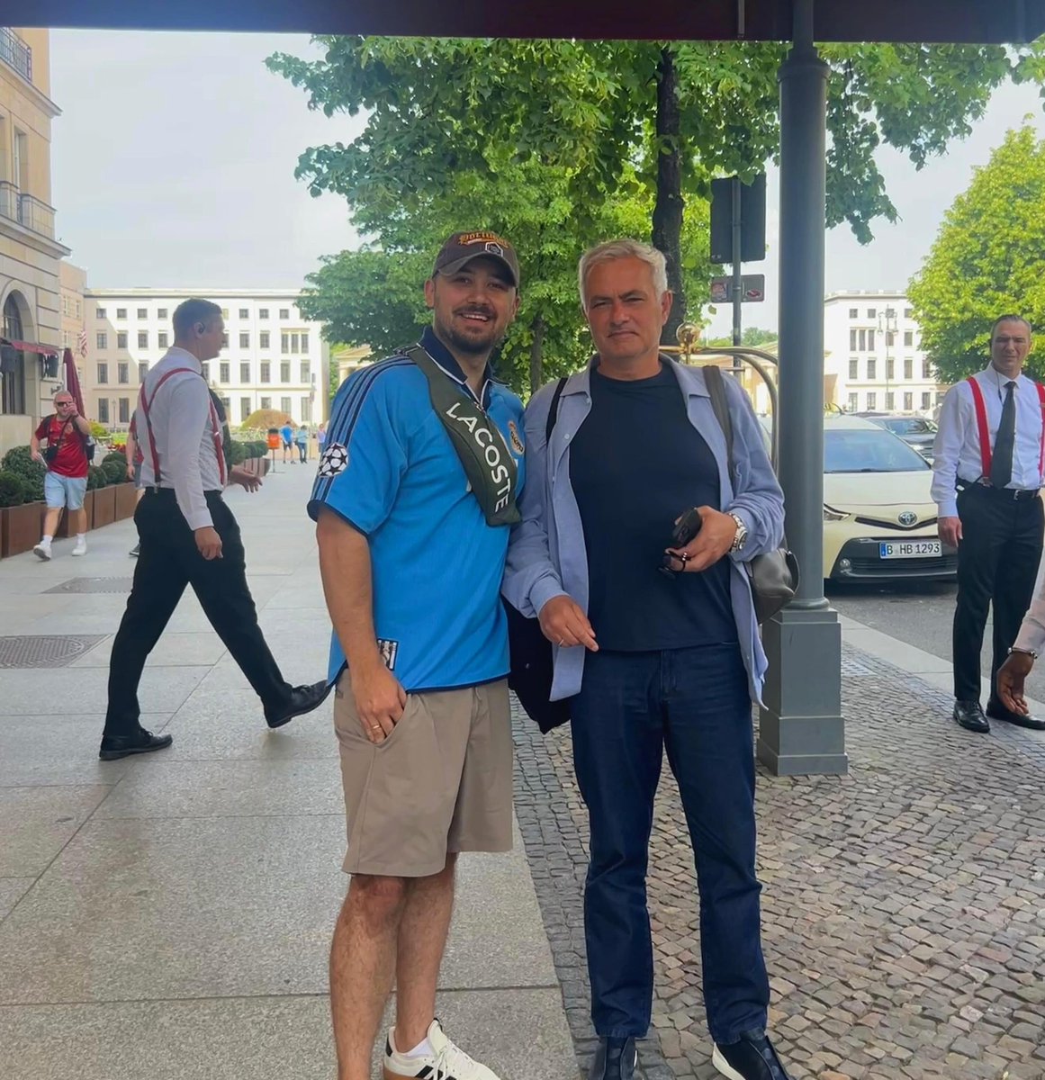 LeonRegista tweet media
