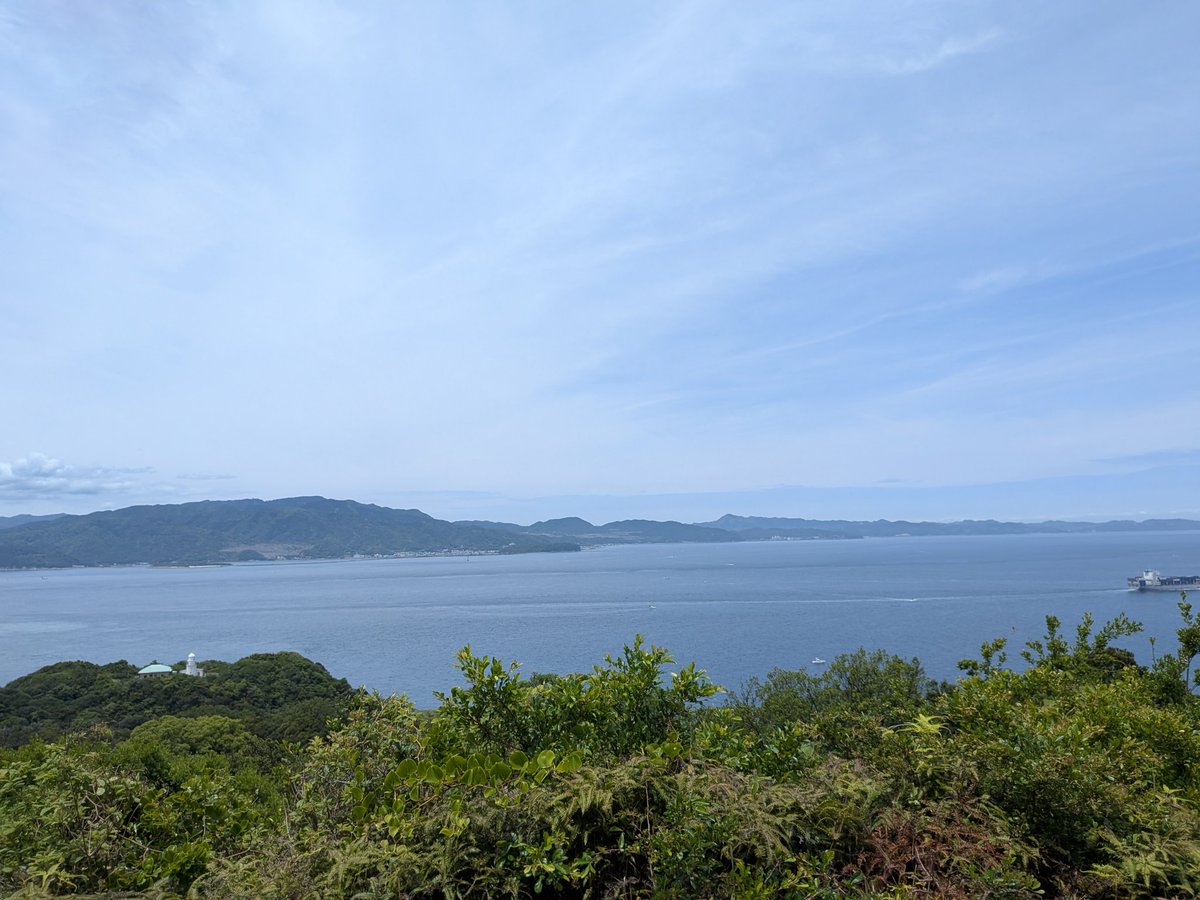 yuzuran's tweet photo. ラピュタの島初上陸

#友ヶ島
#和歌山
#加太
#砲台 https://t.co/nQr3YxIOY7