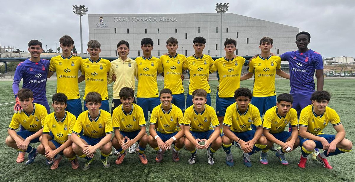 UDLP_Cantera's tweet photo. ¡Victoria de nuestro #Cadete, que afrontará la última y decisiva jornada con toda la ilusión! 💛💙
🆚 CD Mensajero
✅ 4-0
#LaUniónHaceLasPalmas #SeremosMásUnión https://t.co/S0Vsc9bV2G