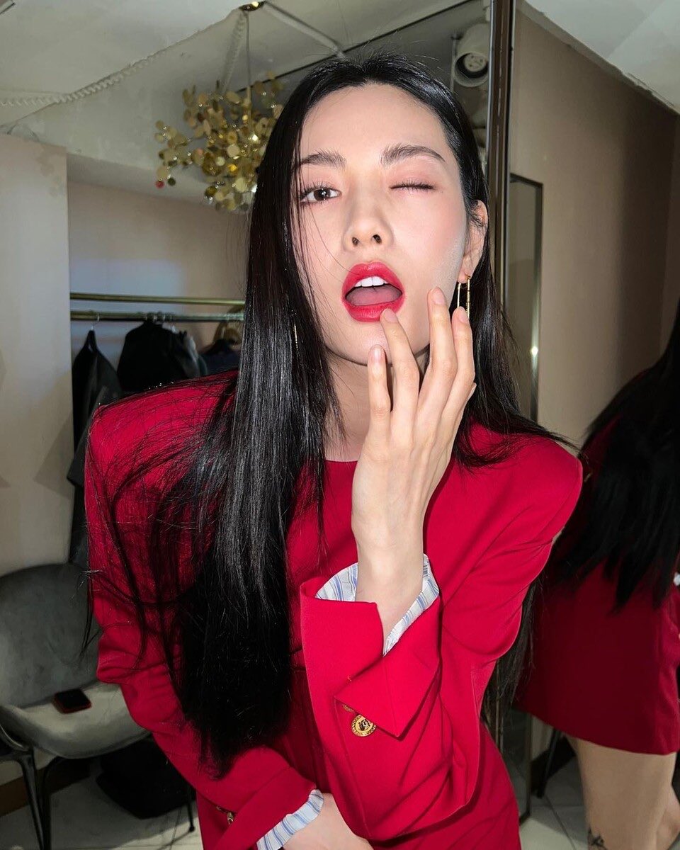 보라 tweet media