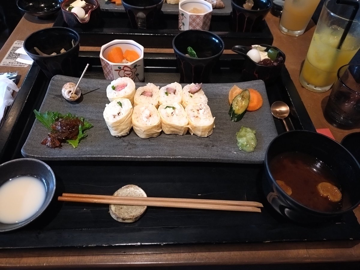 tsuchitaketake's tweet photo. 日光めっちゃ楽しかった！
東照宮も良かったしお昼の湯葉めっちゃ美味しかった！
#日光 https://t.co/W0XSuqaEag