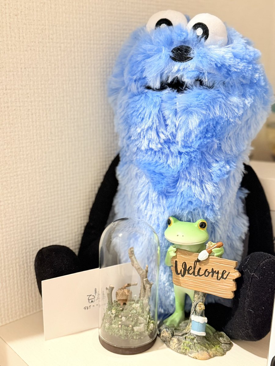 macchaore_19's tweet photo. 初めてこんな繊細な作品をお迎えした…
玄関の先住人が喜んでます。 https://t.co/gpc8M9NcMw