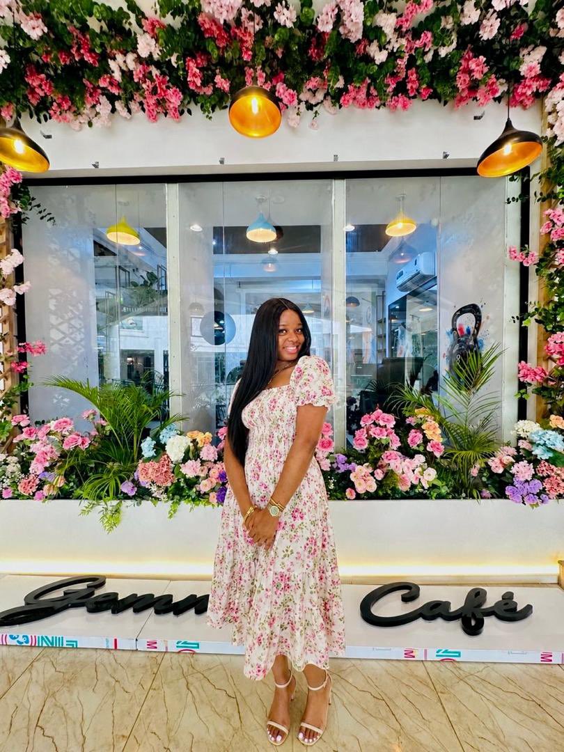 Rae’s glam ✨ tweet media