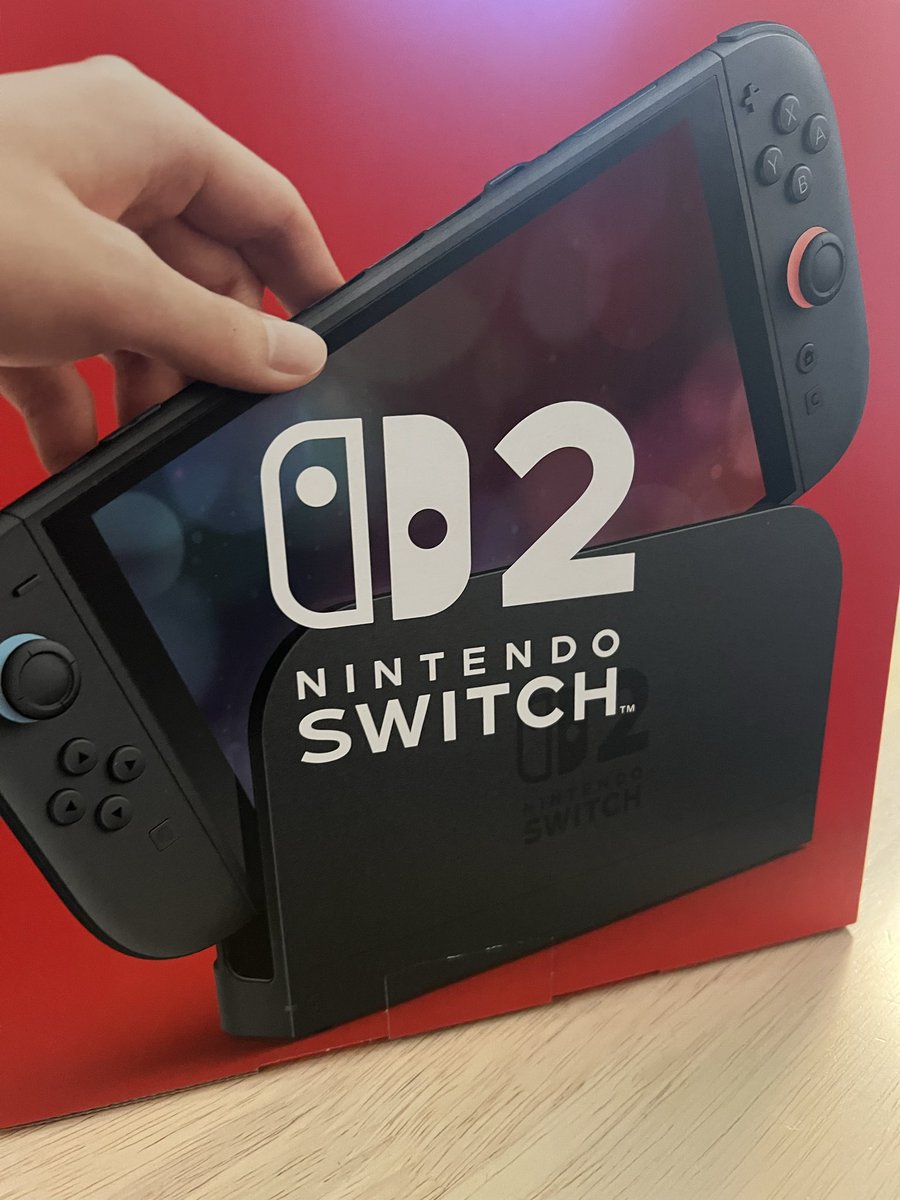 asil89's tweet photo. お子の予定で行ったショッピングセンターで買えてしまった・・・もう少しゲームできる時間確保できたら色々やりたい・・ https://t.co/Gge3r4prOl