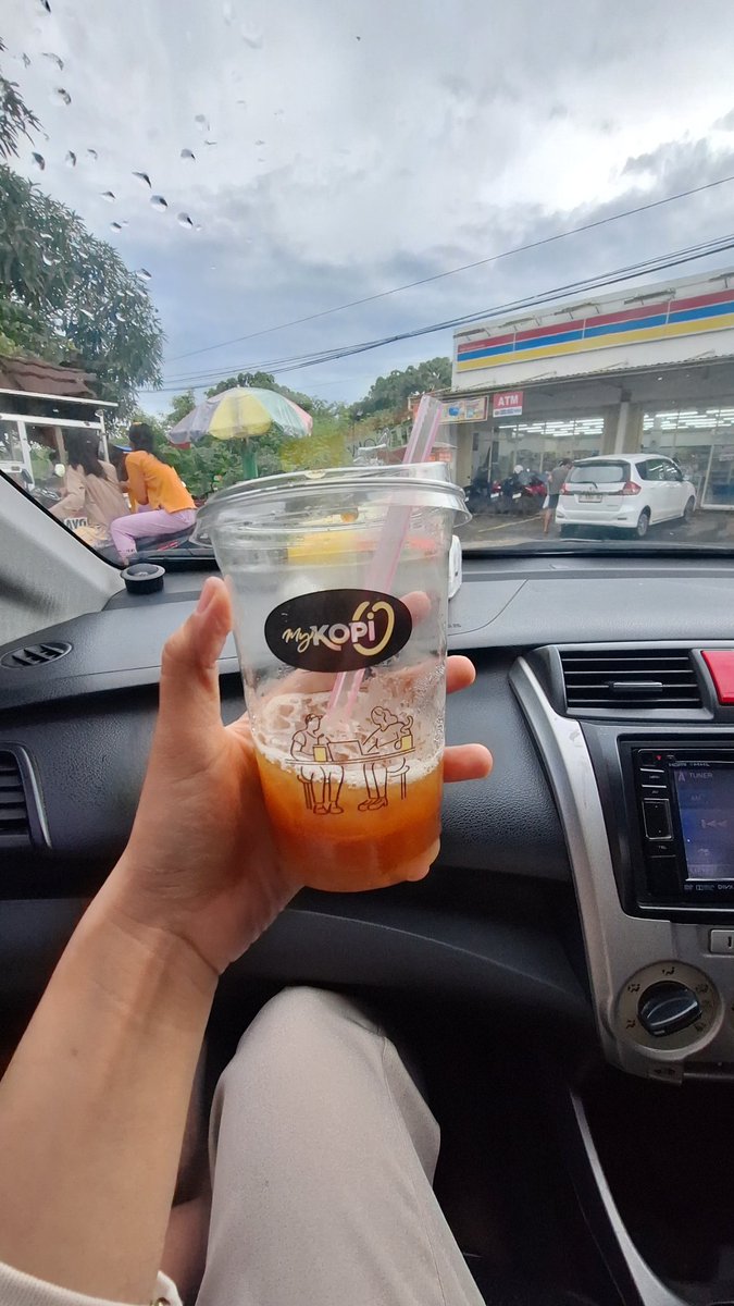 Heyputrii's tweet photo. Warga-wargi Seranggg leh dicoba nih! Sourdough Pizza di My Pizza (My Kopi 'O). Adonan rotinya ringan krn sourdough sih, aku pesen yang margherita 🫶

#pizza #mypizzaserang #mykopiO #serangbanten https://t.co/MOf4O2Wfqn