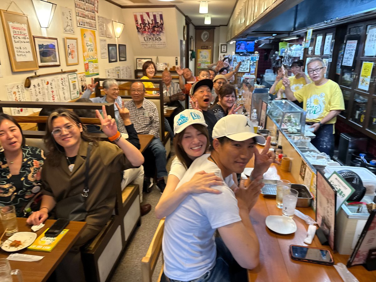 nanohanabar's tweet photo. 夜はお酒も入って、ますます楽しいなのはなバル✨
本部は21:00までですが、24:00までやっているお店もあります！
ぜひ今からでもご参加を。
#なのはなバル https://t.co/x1OzbLvoCo