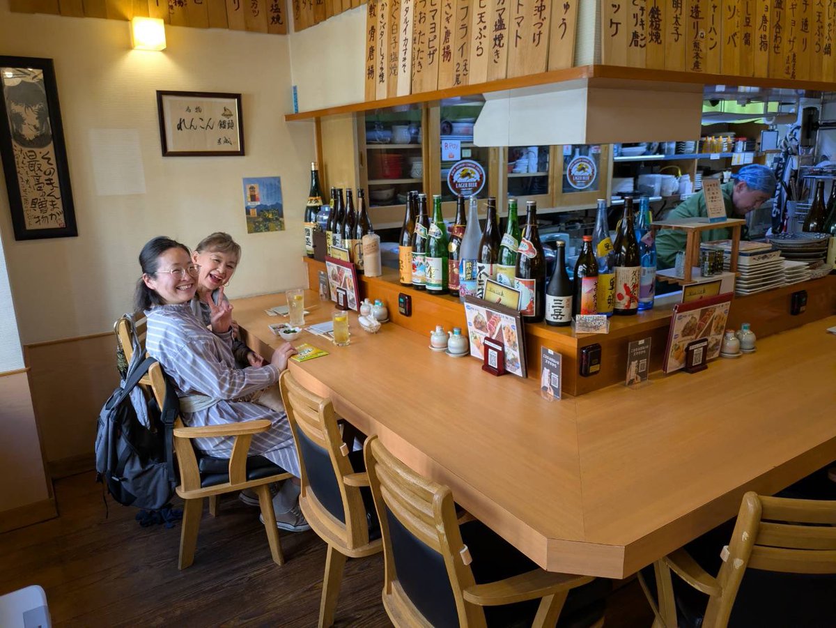 nanohanabar's tweet photo. 夜はお酒も入って、ますます楽しいなのはなバル✨
本部は21:00までですが、24:00までやっているお店もあります！
ぜひ今からでもご参加を。
#なのはなバル https://t.co/x1OzbLvoCo