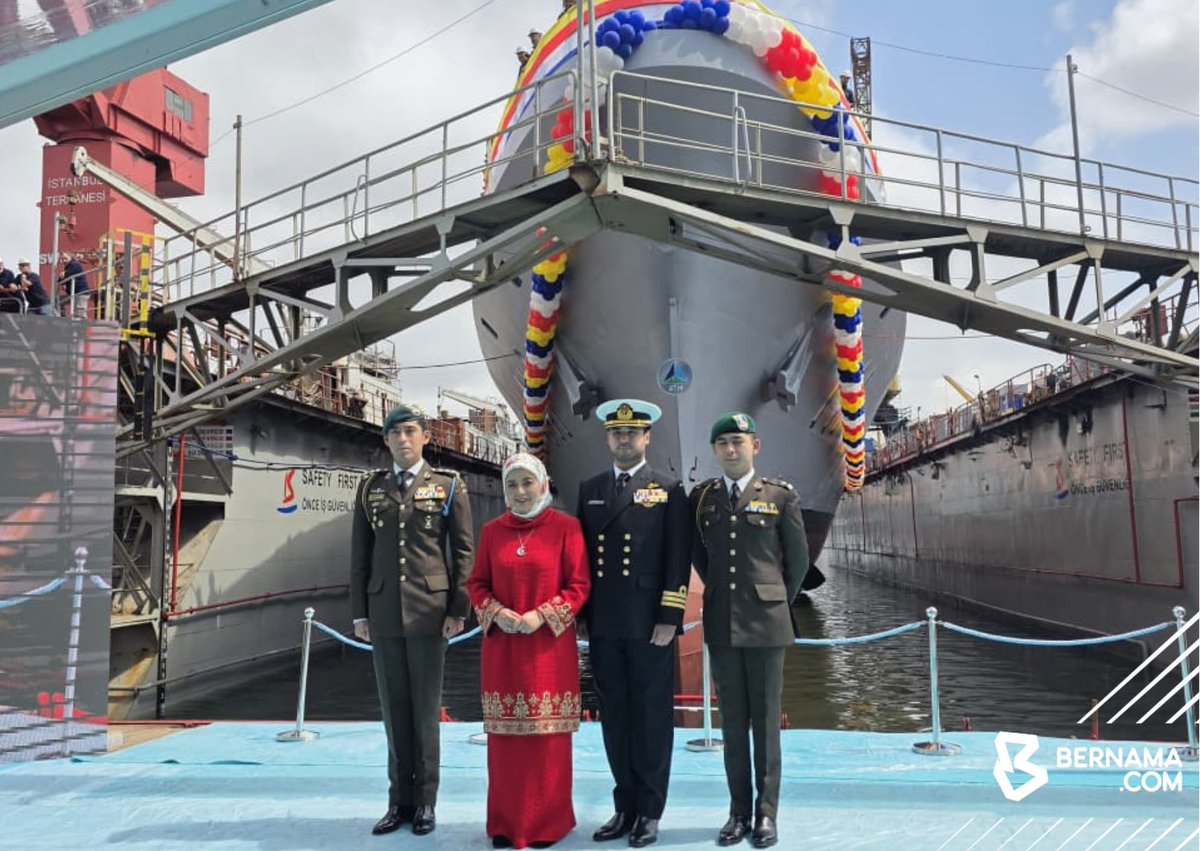 polietzz's tweet photo. 24 May – The launching and naming ceremony of the first littoral mission ship for the second batch (LMSB2).

The ship is named “Tunku Laksamana Abdul Jalil” with pennant number 141.

The ceremony was officiated by Her Majesty Raja Zarith Sofiah Queen of Malaysia.

24th May 2026 https://t.co/2hZCfLU9UC