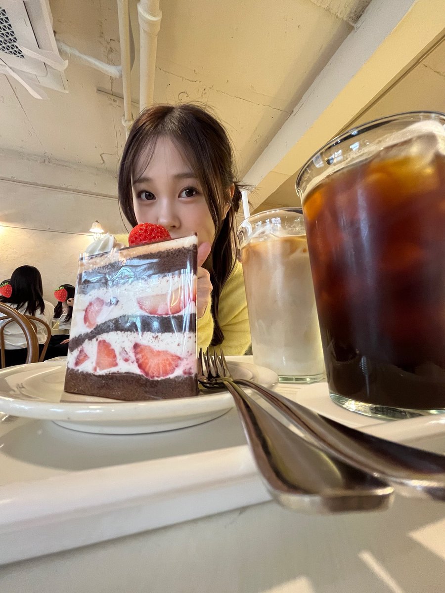JIHYO tweet media