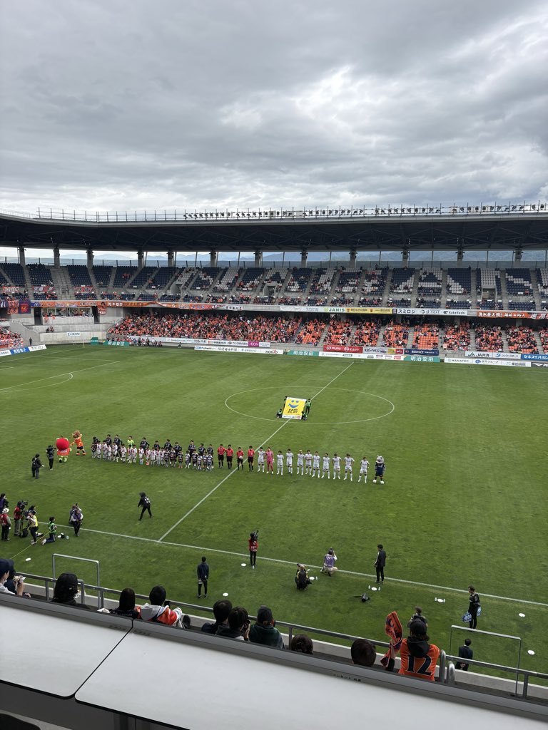 kang0519's tweet photo. J.League - 100 Year Vision League
Nagano Parceiro vs Ventforet Kofu https://t.co/dww5tQMbhL