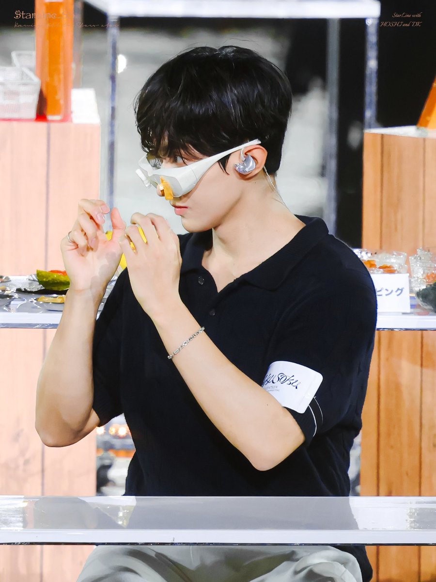 StarLine_SS's tweet photo. 260524 YAKUSOKU in 오사카 DAY2
#도겸 #DK #석민 #ドギョム 
#세븐틴 #SEVENTEEN
#SVT_JP_FM_YAKUSOKU https://t.co/T5ntlrtare