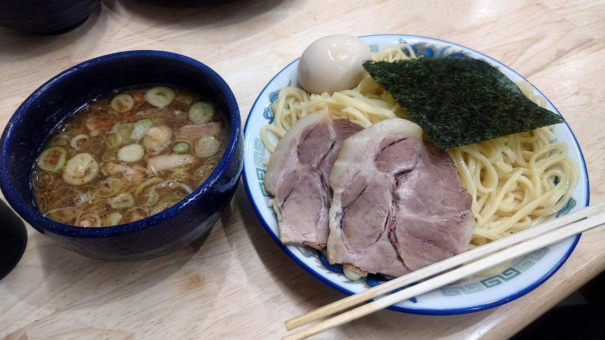 しゅんちゃん3世 tweet media