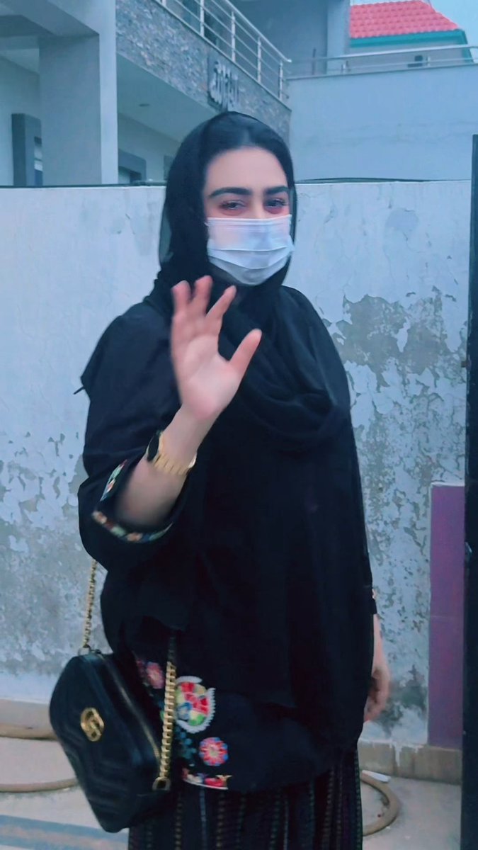 Samna Khan tweet media