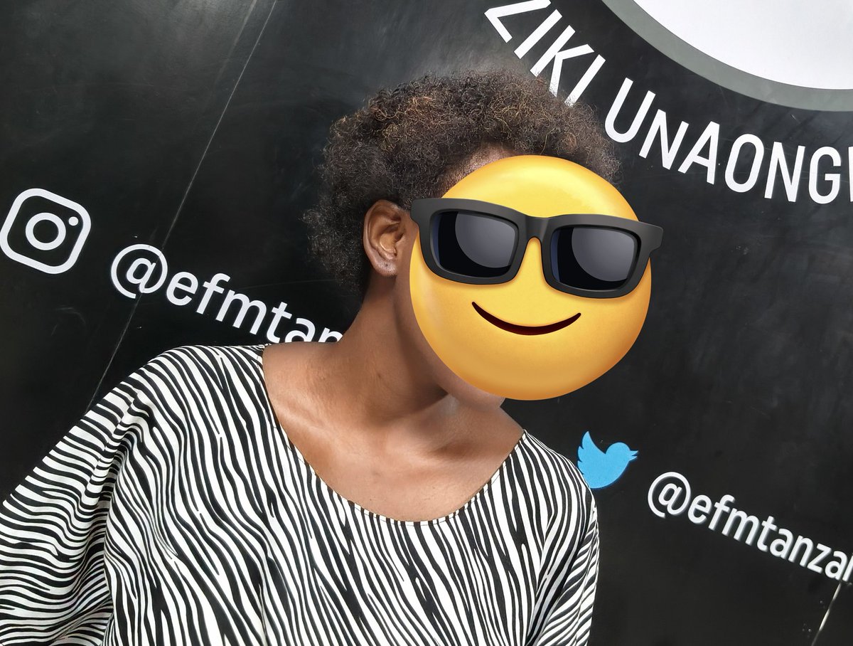 AM_NIC3's tweet photo. Ladies  niambieni nifanyeje 🥲
Nilikuwaga na nywele nyingi hadi zinakaribia kufika kwenye mabega , but since last year nywele zinaisha tu kichwani , Nina 6 years lakini kama ndio nimeanza kufuga ,😭 nifanyeje 💔
F1 2024
F2 2026🥲 https://t.co/z1fq8xUKRi